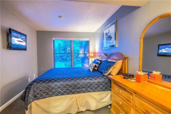 Room 49 of 61
