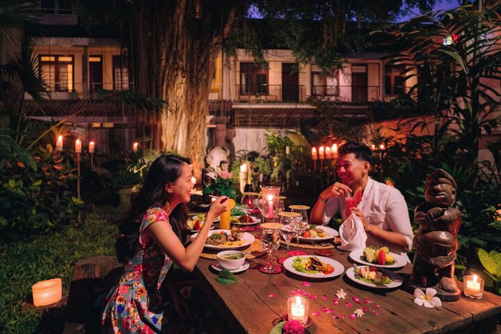 Dining 78 of 123