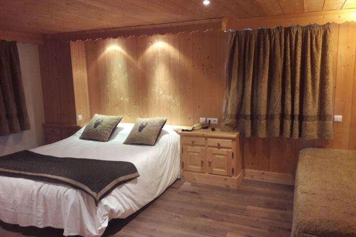 Room 7 of 94
