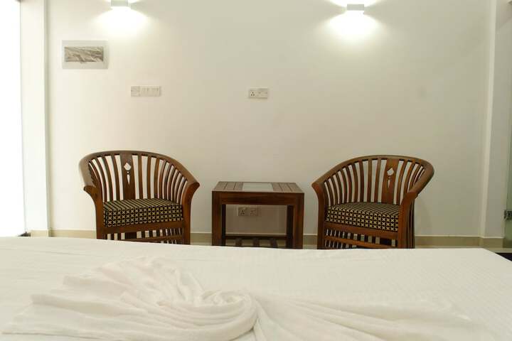 Room 3 of 10