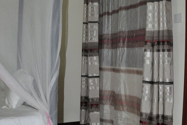 Room 7 of 20