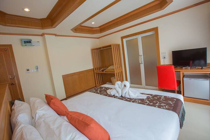 Room 14 of 35