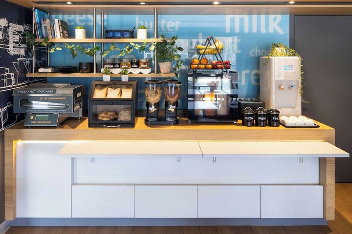 Breakfast/Coffee Service 36 of 56