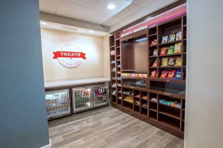 Snack bar