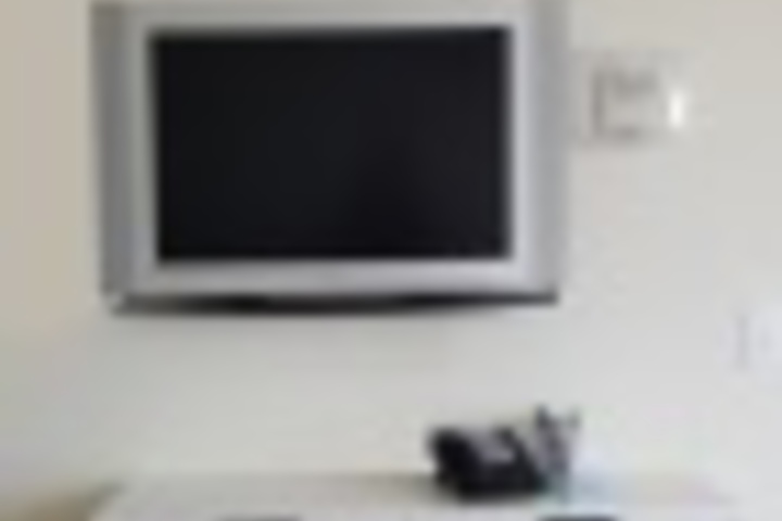 Room 110 of 695