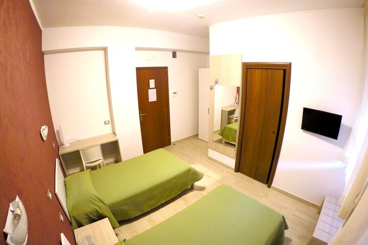 Room 46 of 63