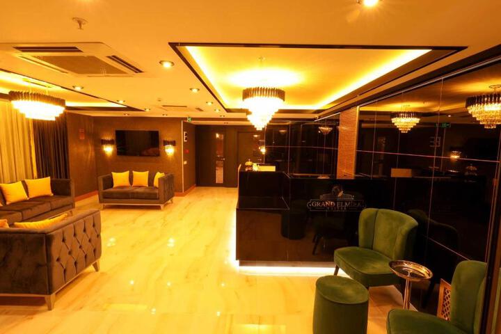 Image of Grand Elmira Suite