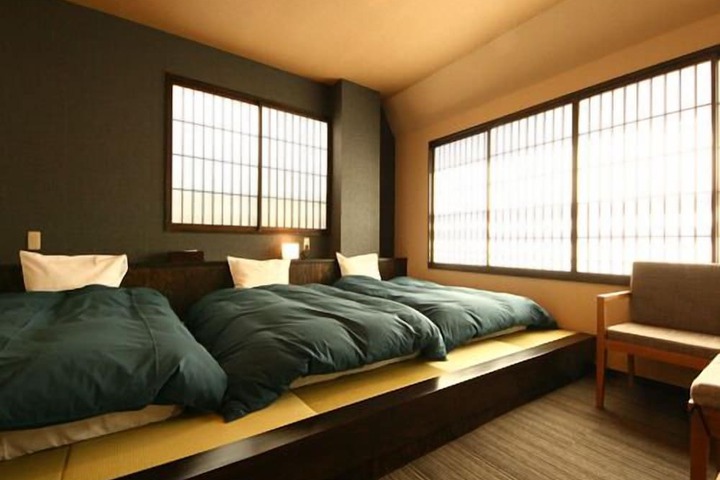Room 21 of 49