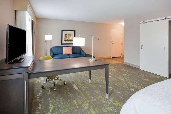 Room 14 of 48
