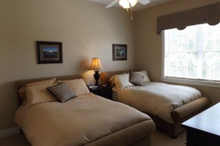 Room 51 of 62