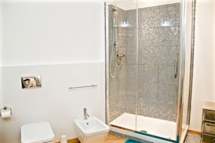 Room 4 of 51