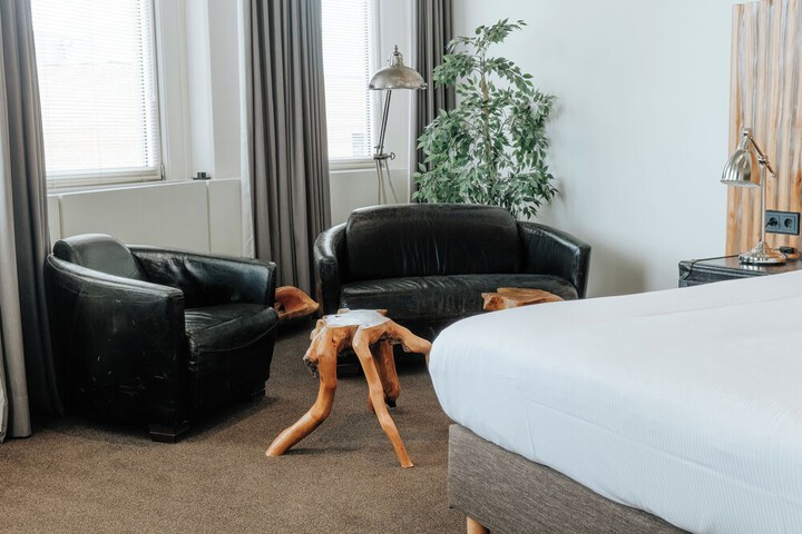 Room 41 of 67
