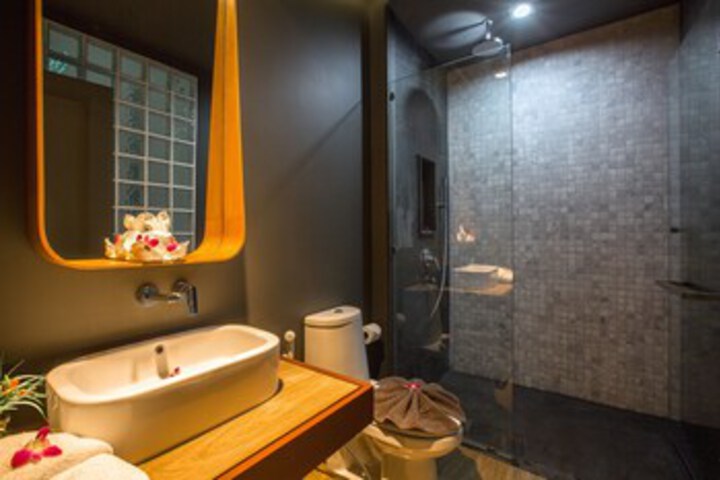 Room 2 of 21