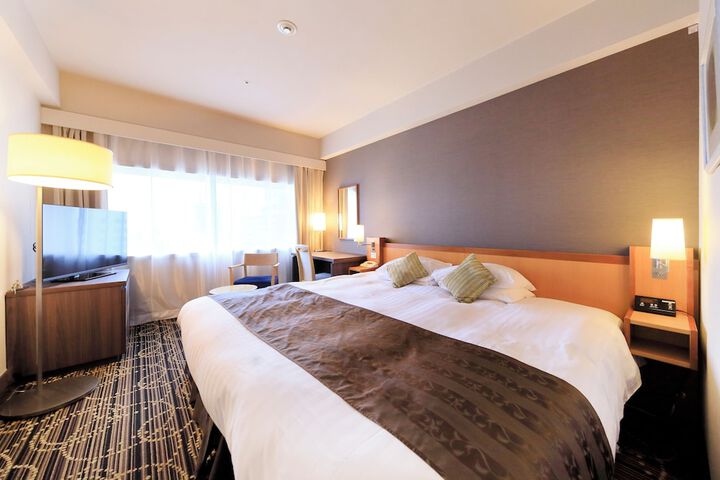 Room 33 of 84