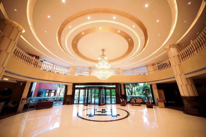 Hotel Interior 8 of 95