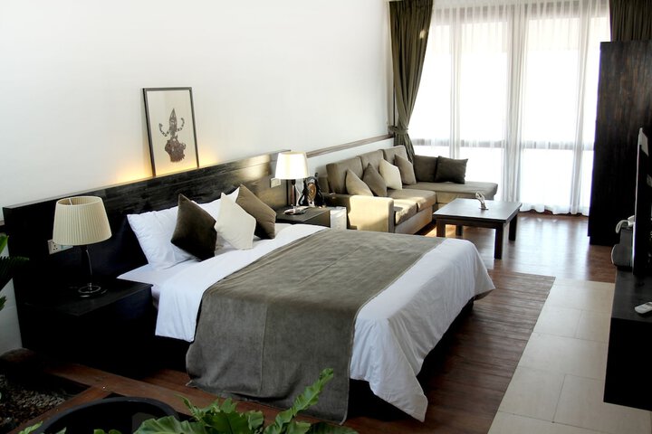 Room 30 of 46