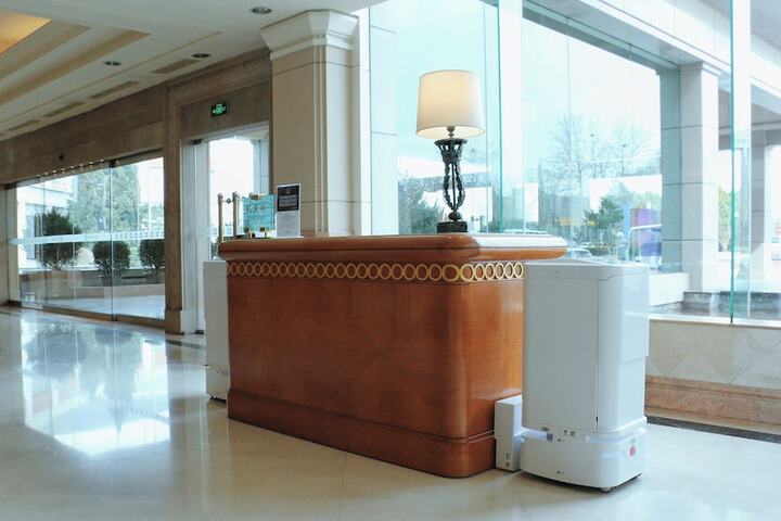 Ballroom/Hall 72 of 100