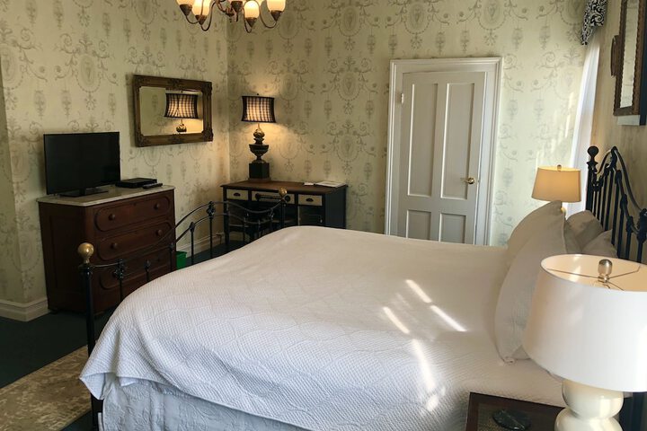 Room 8 of 56