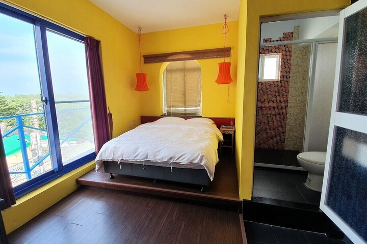 Room 22 of 75