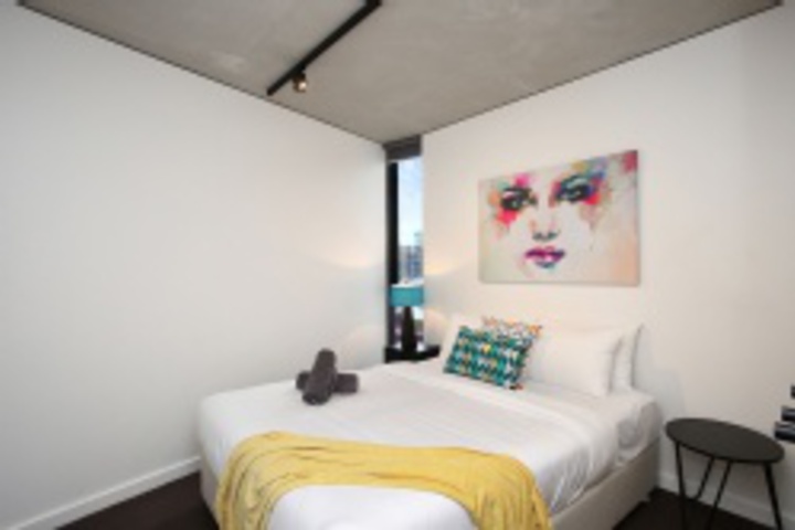Room 43 of 168