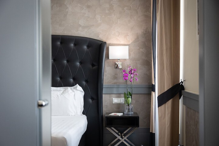 Room 76 of 222