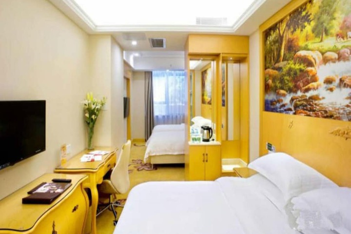 Room 14 of 31