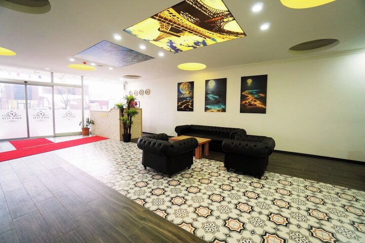 Room 14 of 20