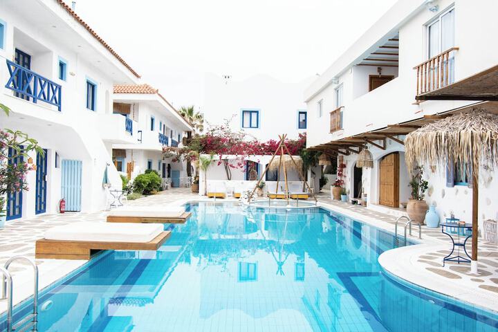 Pool 43 of 56