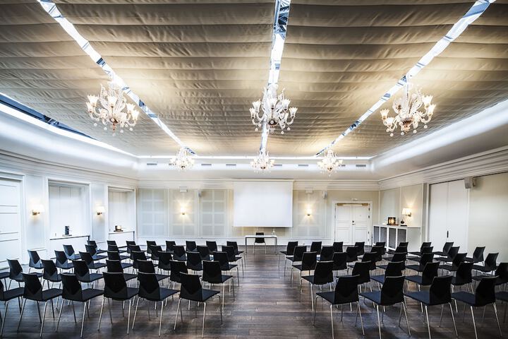 Ballroom/Hall 56 of 69