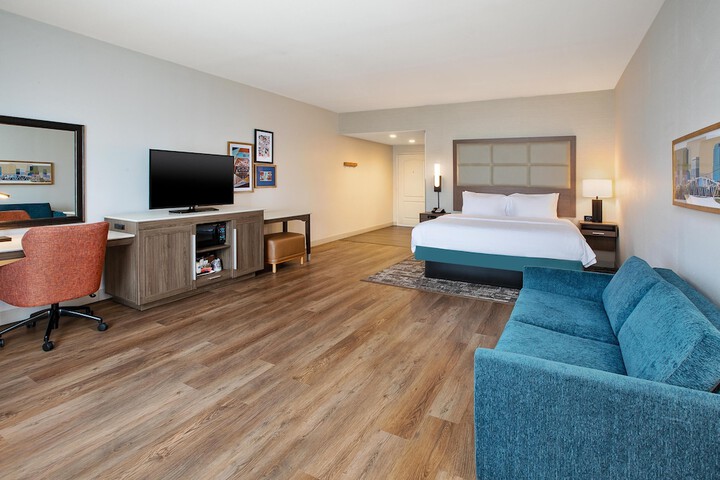 Room 17 of 35