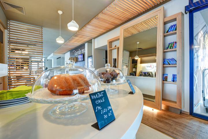 Cafe