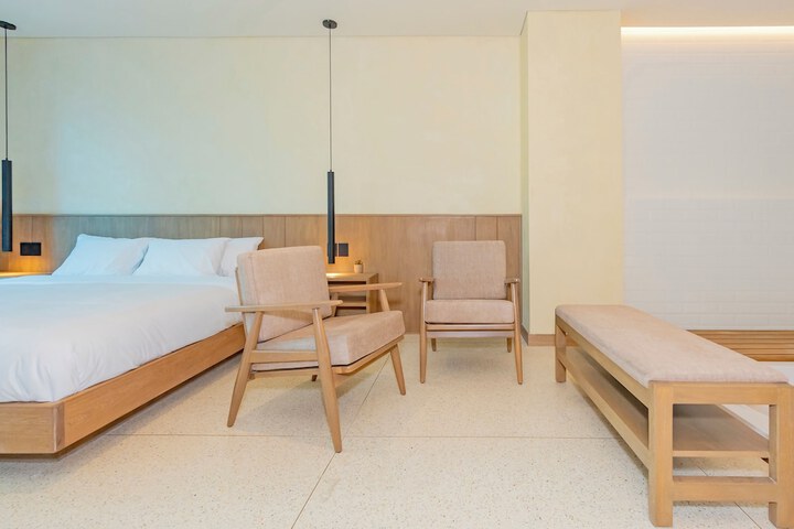 Room 34 of 45