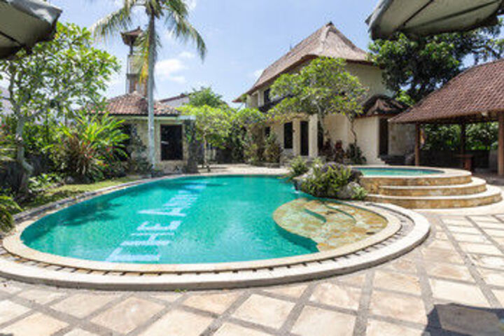 Pool 19 of 25