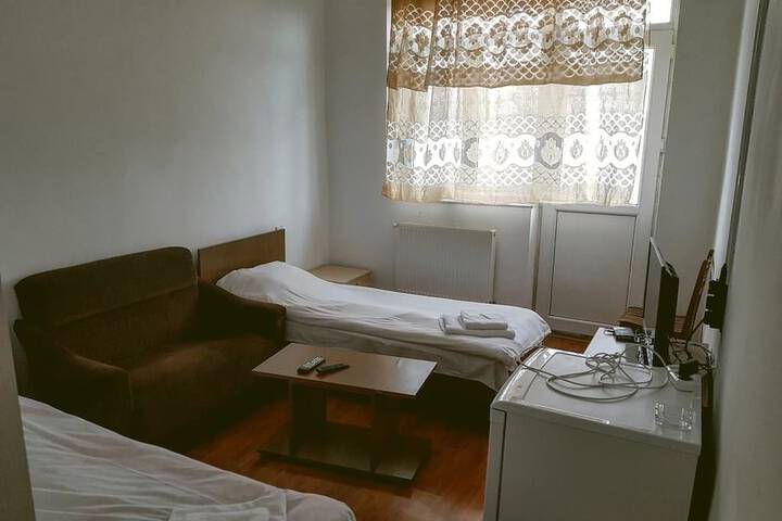Room 12 of 47