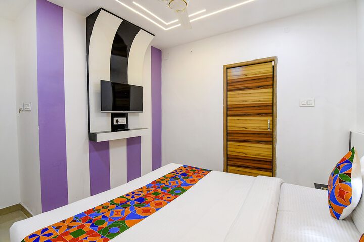 Room 18 of 36