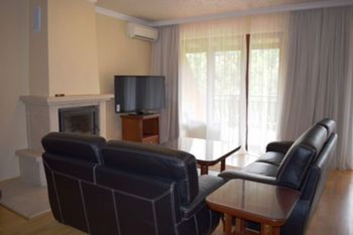 Room 14 of 30