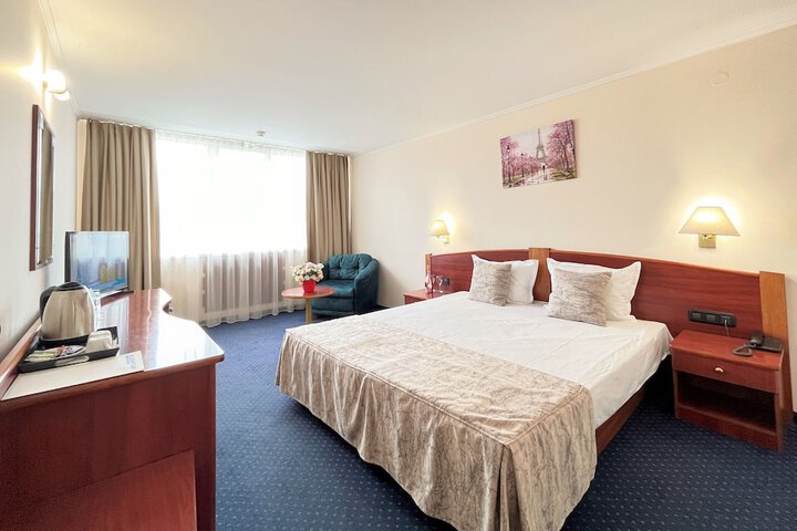 Room 18 of 49