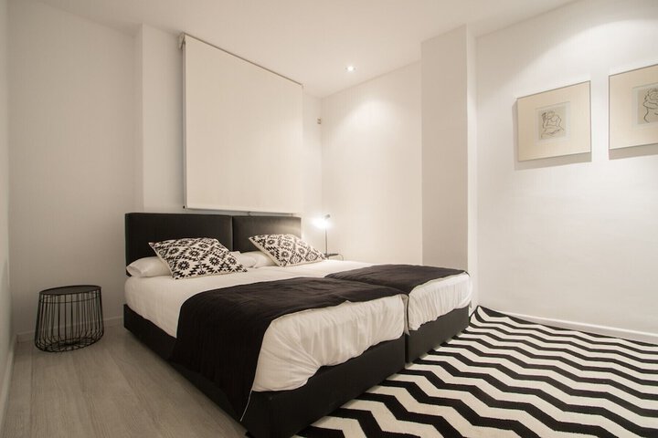 Room 14 of 226