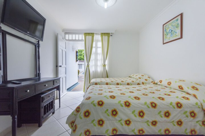 Room 10 of 63