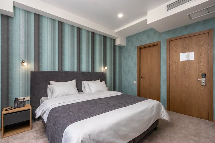 Room 11 of 70