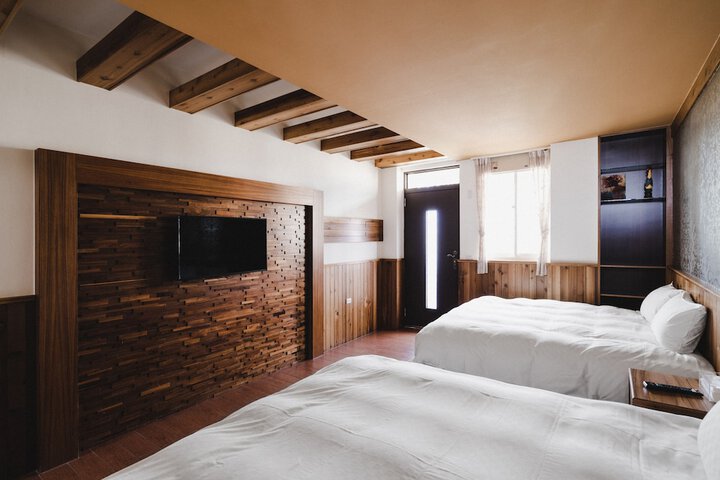 Room 30 of 63