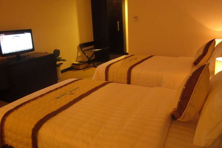 Room 6 of 47