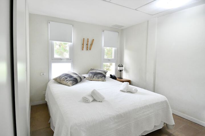 Room 16 of 118