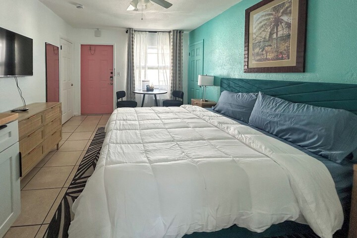 Room 30 of 86