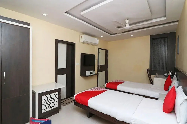 Room 7 of 20