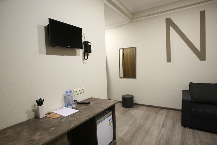 Room 49 of 86
