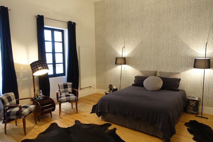 Room 12 of 36