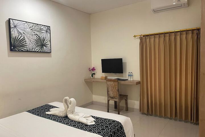 Room 13 of 27