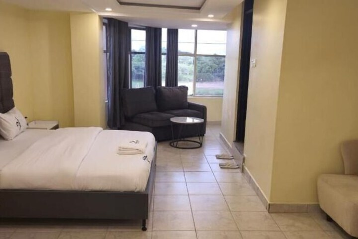 Room 9 of 45