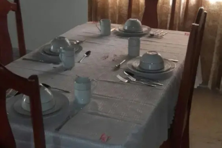 Room 6 of 20